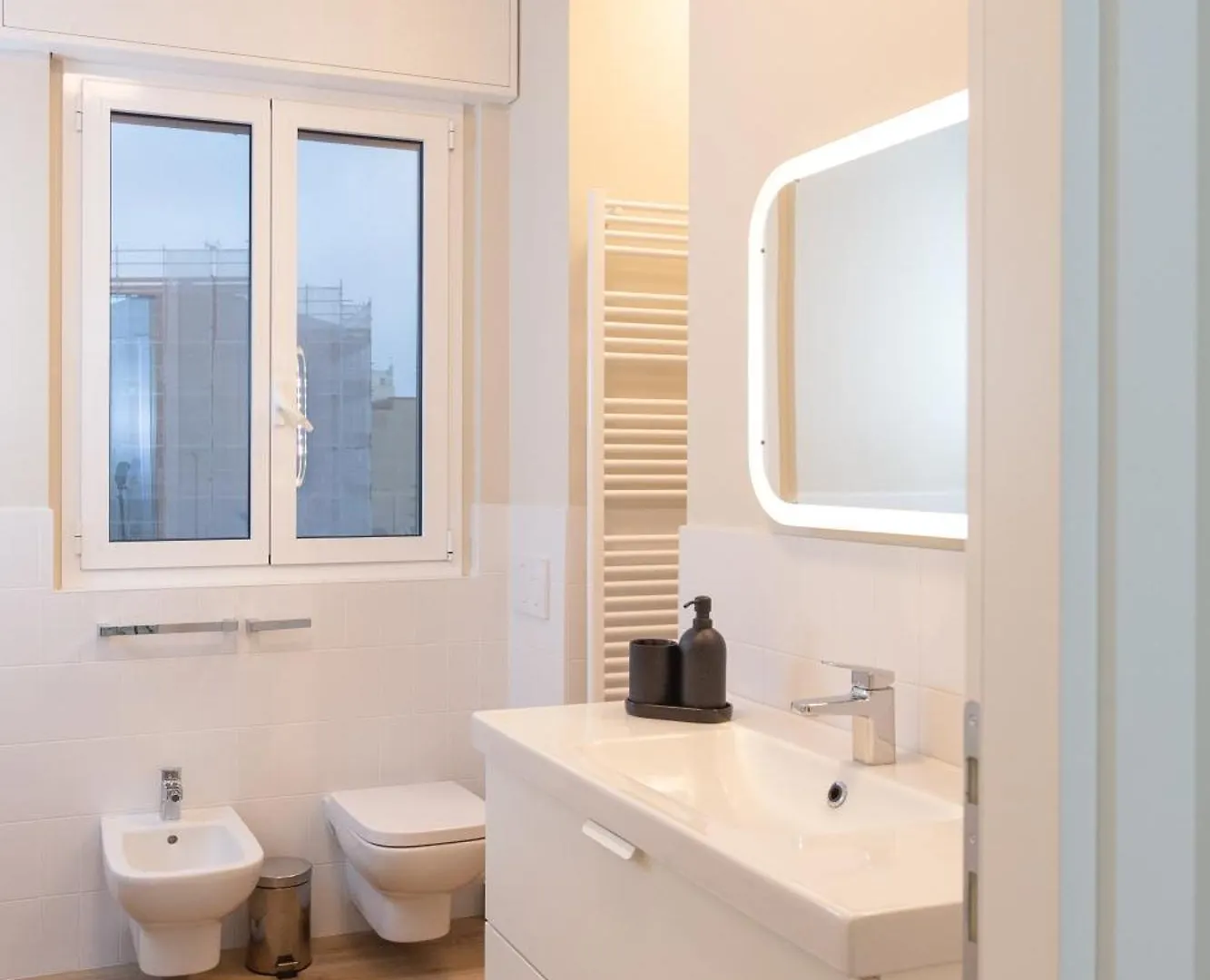 Dreams Exclusive Apartments With Terrace - Free Parking - M1 Station - Near Center Milano