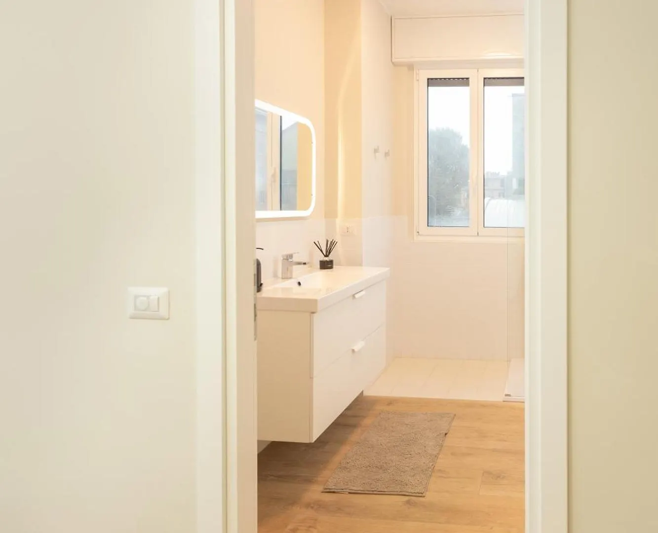 Dreams Exclusive Apartments With Terrace - Free Parking - M1 Station - Near Center 米兰