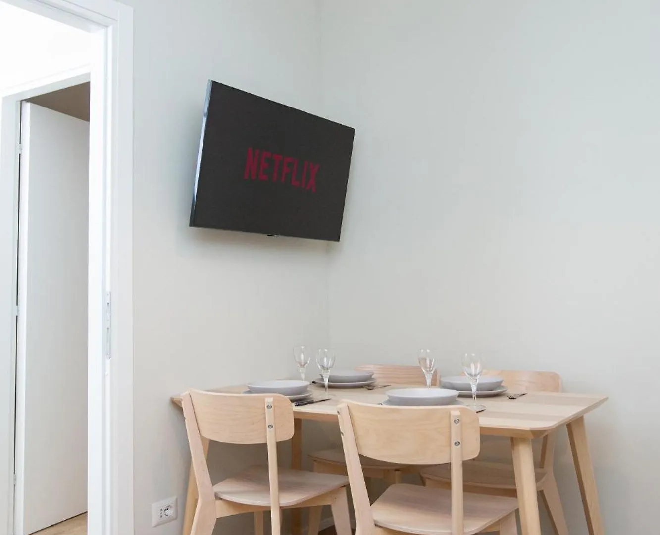 Dreams Exclusive Apartments With Terrace - Free Parking - M1 Station - Near Center 米兰